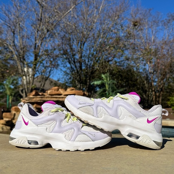 Size 5Y (6.5 Women’s) - Nike Air Force 1 LV8 3 Low Wheat - Picture 2 of 9